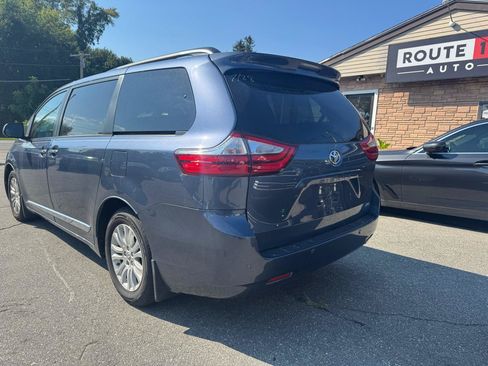 Used 2017 Toyota Sienna XLE w/ XLE Navigation Package FWD image 6