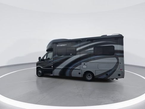 Used 2016 Mercedes-Benz Sprinter 3500 image 7
