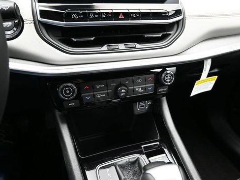 New 2026 Jeep Compass Limited AWD/4WD image 47