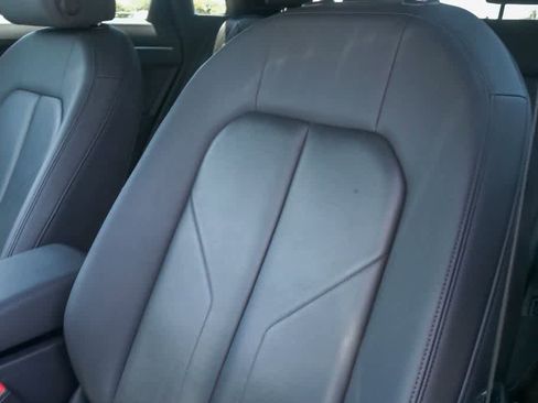 Used 2024 Audi Q3 2.0T Premium AWD/4WD image 18