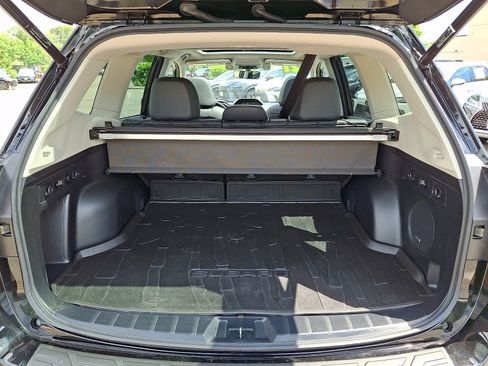 Used 2021 Subaru Forester Touring AWD/4WD image 29
