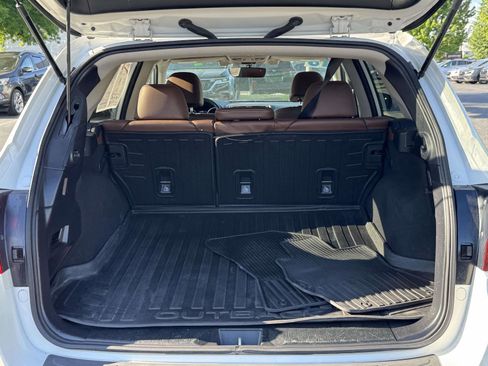 Used 2018 Subaru Outback 2.5i Touring w/ Popular Package #3 AWD/4WD image 11