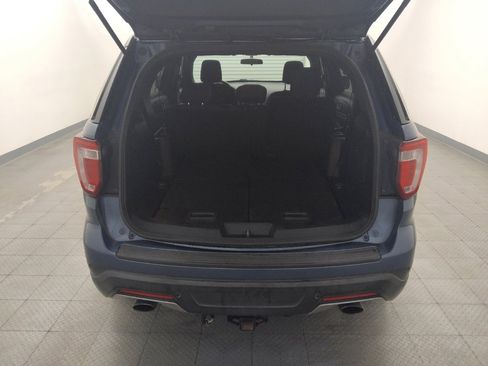 Used 2018 Ford Explorer XLT FWD image 29