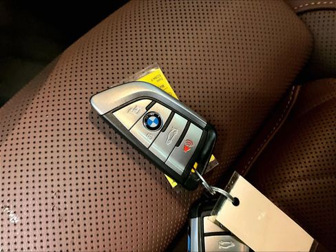 Used 2023 BMW X5 xDrive45e w/ Executive Package image 13