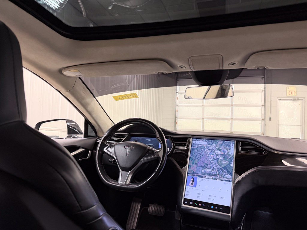 Used 2016 Tesla Model S 70D AWD/4WD image 28