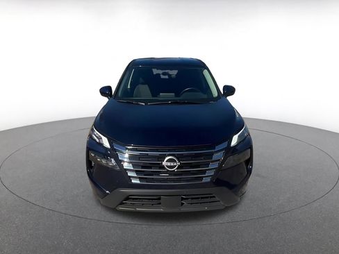 Used 2025 Nissan Rogue SV image 4