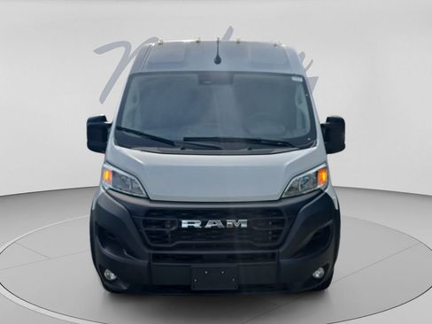 Used 2025 RAM ProMaster 2500 w/ Convenience Group FWD image 2