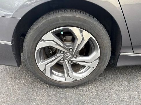 Used 2020 Honda Accord EX image 17