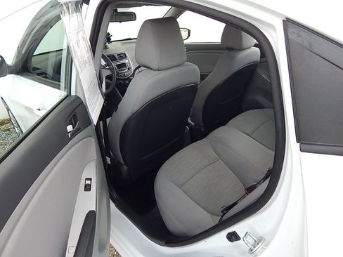 Used 2017 Hyundai Accent SE image 12