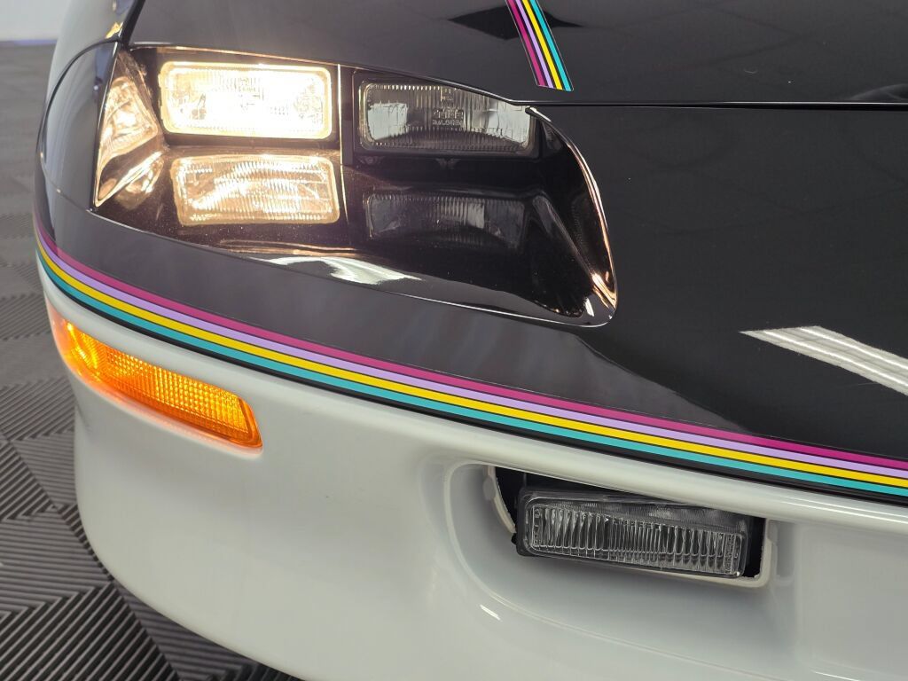 Used 1993 Chevrolet Camaro Z28 RWD image 33