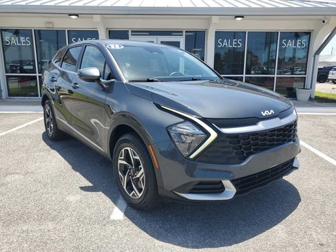 Used 2023 Kia Sportage LX AWD/4WD image 11