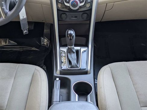 Used 2014 Hyundai Elantra GT image 20
