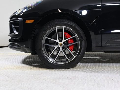 Certified 2023 Porsche Macan S image 26