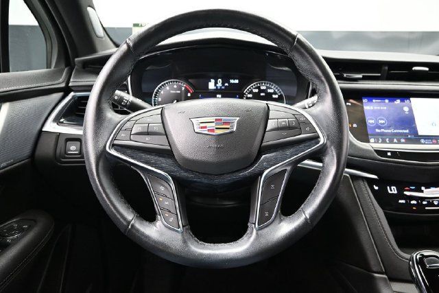 Used 2024 Cadillac XT5 Premium Luxury w/ LPO, Floor Liner Package AWD/4WD image 25