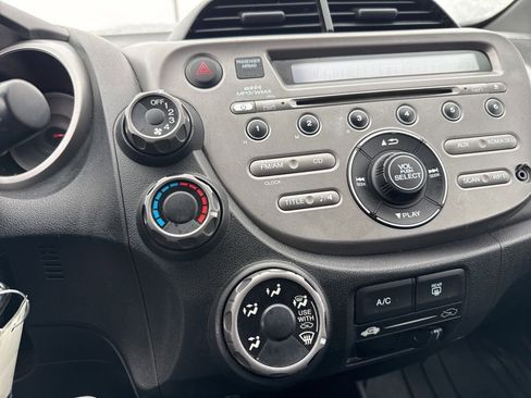 Used 2009 Honda Fit Sport image 18