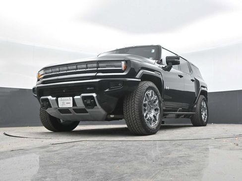 New 2025 GMC Hummer EV 3X image 40