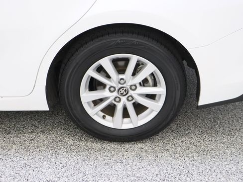 Certified 2025 Toyota Camry LE FWD image 9