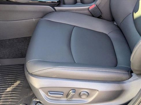 New 2026 Toyota Corolla Cross XLE image 4