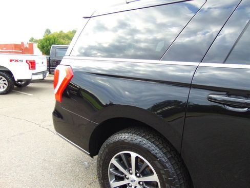Used 2019 Ford Expedition Max XLT w/ Equipment Group 202A AWD/4WD image 49