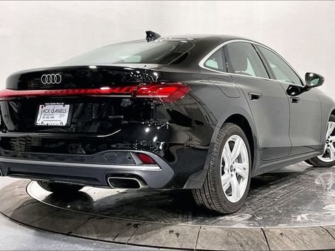 Used 2025 Audi A5 2.0T Premium w/ Convenience Package image 2