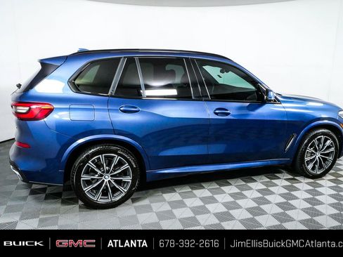 Used 2019 BMW X5 xDrive40i w/ M Sport Package AWD/4WD image 2