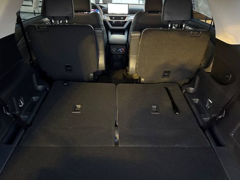 New 2026 Ford Explorer Active w/ Active Comfort Package image 14