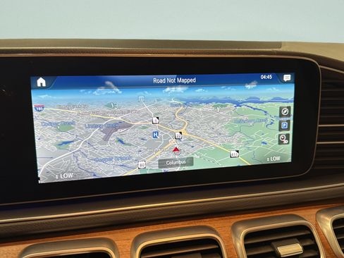 Used 2022 Mercedes-Benz GLS 450 4MATIC image 32