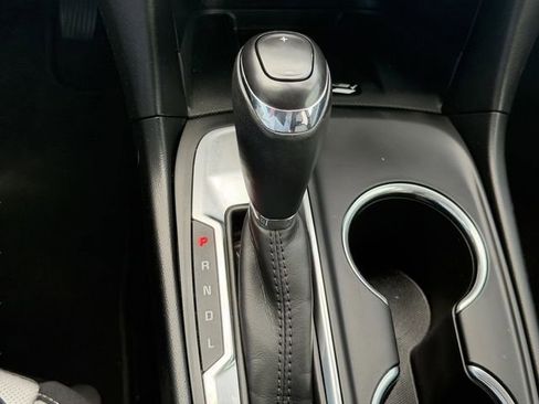 Used 2019 Chevrolet Equinox Premier FWD image 29
