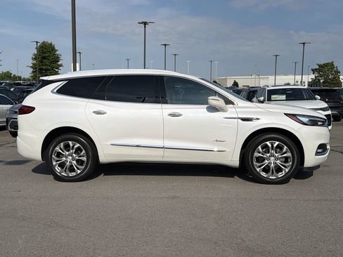 Used 2020 Buick Enclave Avenir w/ Avenir Technology Package FWD image 6