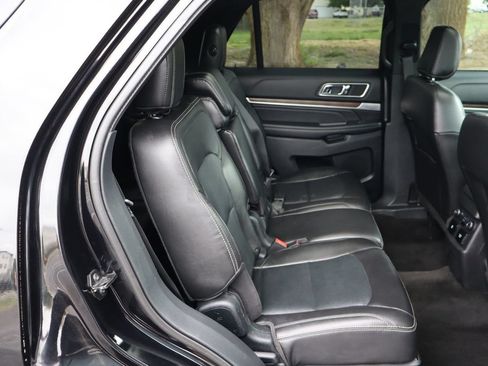 Used 2018 Ford Explorer Limited AWD/4WD image 23