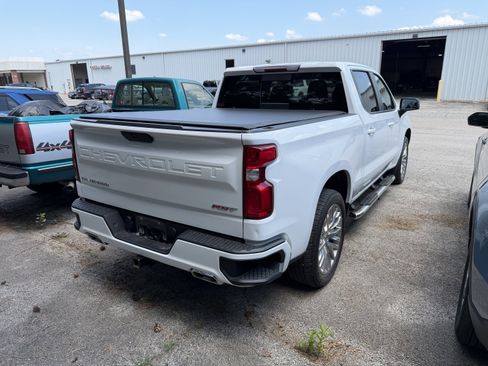 Used 2021 Chevrolet Silverado 1500 RST w/ Convenience Package II AWD/4WD image 14