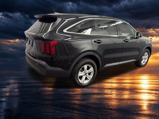 Certified 2023 Kia Sorento LX AWD/4WD image 6