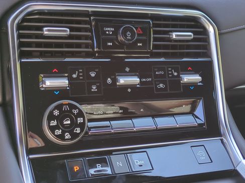 New 2026 Nissan Armada SL w/ Captain's Chari Seat Package image 12