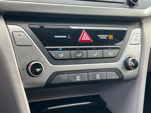 Used 2018 Hyundai Elantra SEL FWD image 27