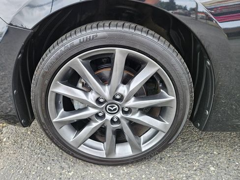 Used 2018 MAZDA MAZDA3 Touring FWD image 8