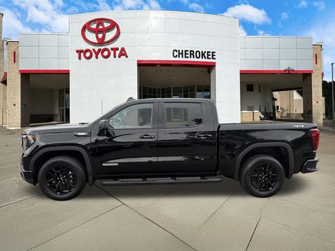 Used 2025 GMC Sierra 1500 Elevation AWD/4WD image 8