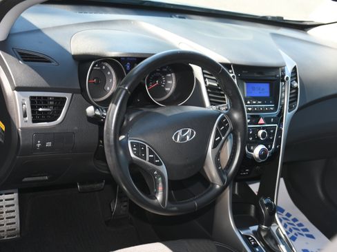 Used 2016 Hyundai Elantra GT w/ Option Group 02 FWD image 8