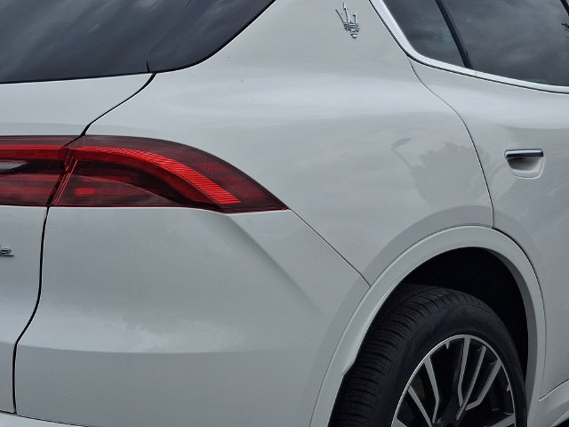 Certified 2025 Maserati Grecale GT AWD/4WD image 16