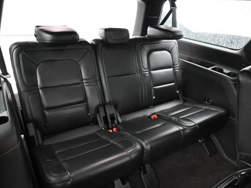 Used 2019 Lincoln Navigator L Reserve AWD/4WD image 11