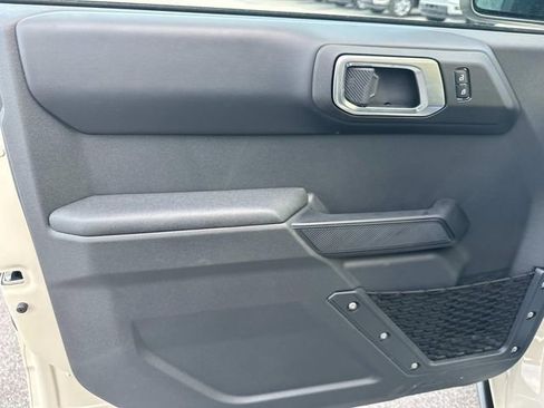 New 2025 Ford Bronco Badlands image 19