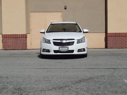 Used 2013 Chevrolet Cruze LT w/ RS Package image 9