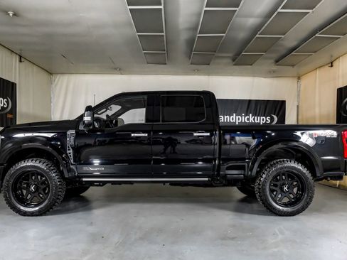 Used 2025 Ford F250 Platinum AWD/4WD image 12