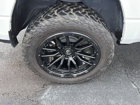 Used 2023 RAM 1500 Big Horn AWD/4WD image 40