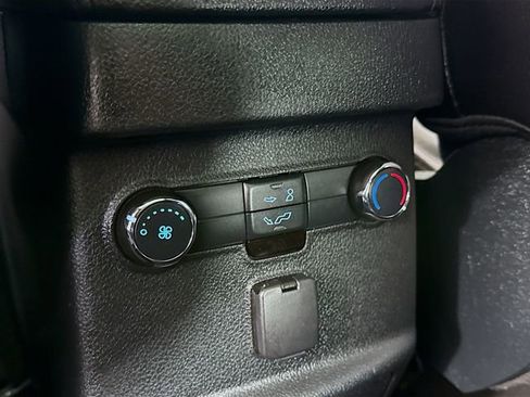 Certified 2018 Ford Explorer XLT w/ Equipment Group 202A image 26