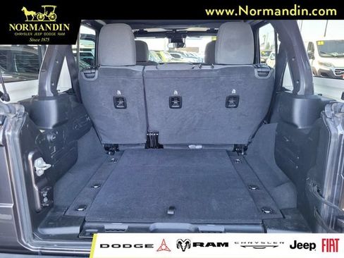 Used 2024 Jeep Wrangler Unlimited Sport AWD/4WD image 19