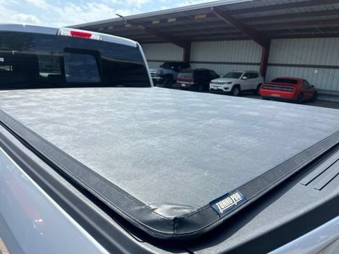 Used 2016 Ford F150 Lariat w/ Equipment Group 502A Luxury AWD/4WD image 10