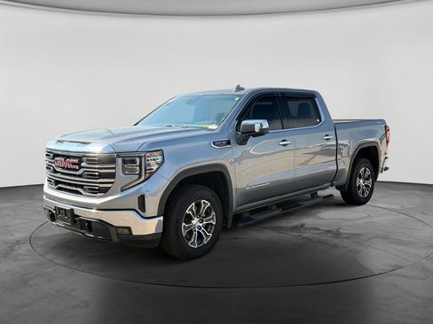 Used 2023 GMC Sierra 1500 SLT AWD/4WD image 4