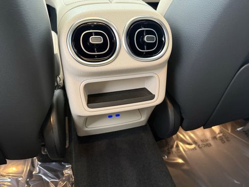 New 2026 Mercedes-Benz GLC 300 4MATIC image 27