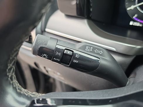 Certified 2023 Kia Sorento SX AWD/4WD image 24