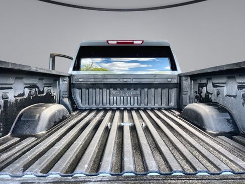 Used 2025 GMC Sierra 3500 SLE w/ SLE Value Package image 31